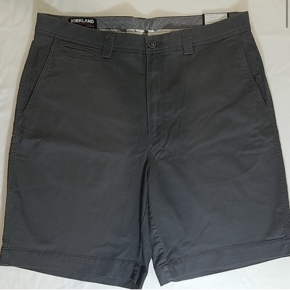 Kirkland Men's Gray Twill Comfort Stretch Casual Shorts, Size 36 - Picture 3 of 10